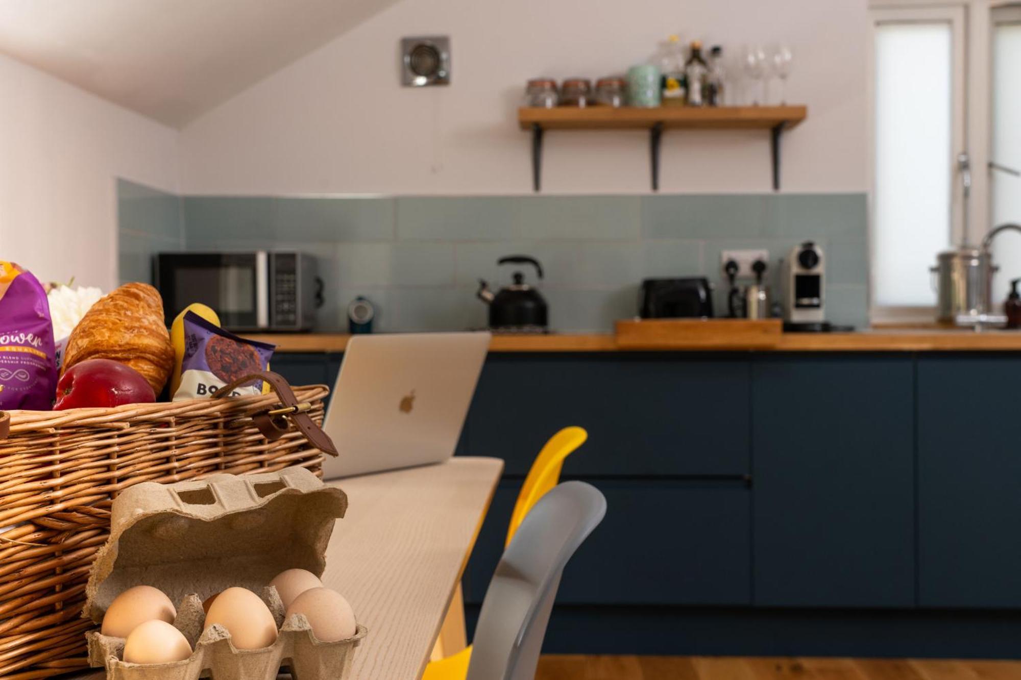 Little Willow Bank - 1 Bed Luxury Apartment Between Salisbury And The New Forest Экстерьер фото